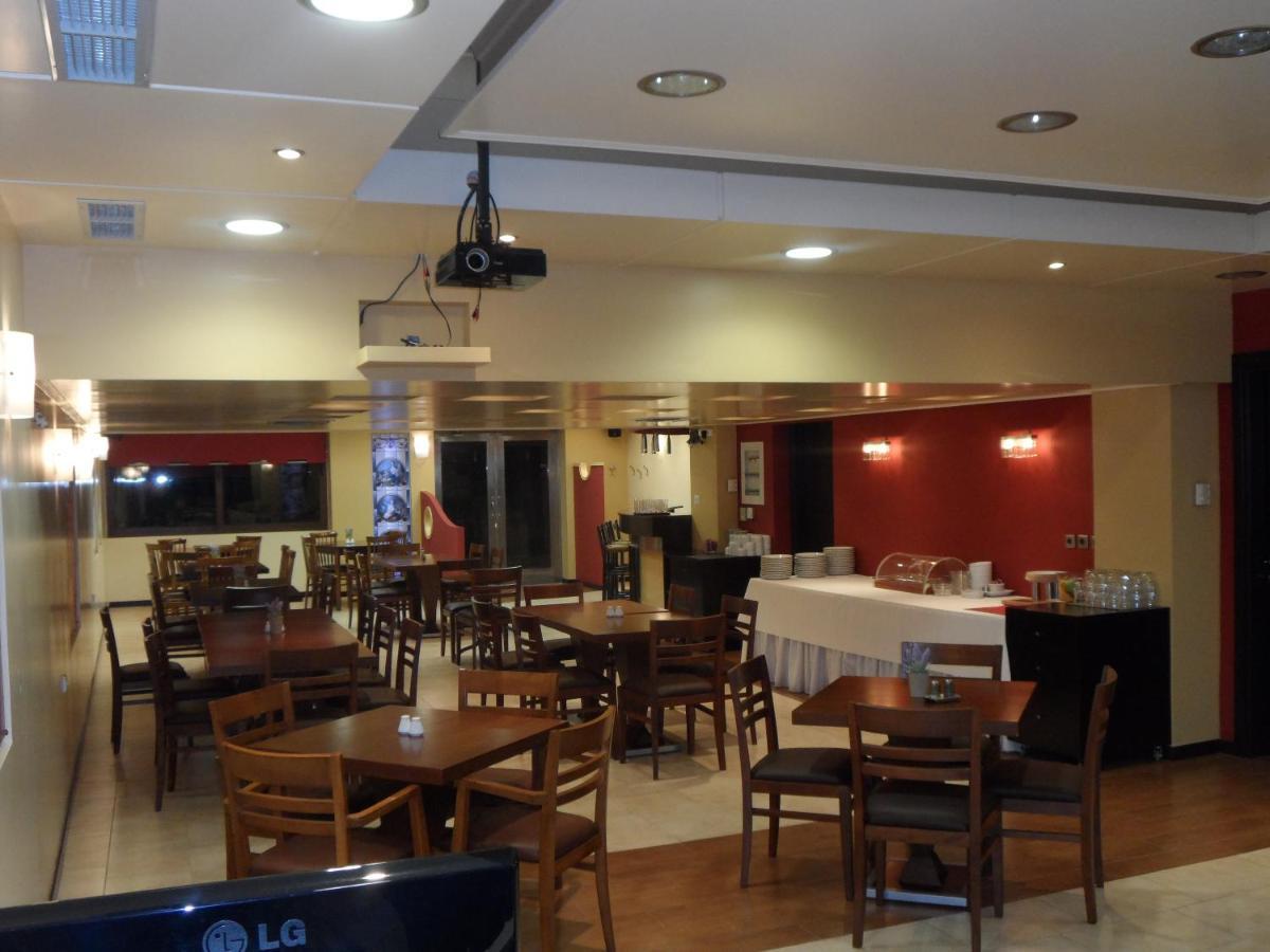 Hotel Prigipikon Suites And Sofites Loutra Ipatis Exterior foto